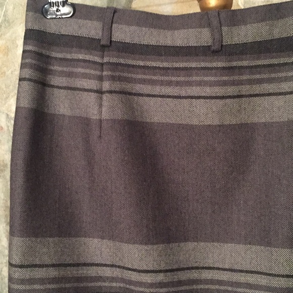 Ralph Lauren 🌹 stunning striped gray skirt - Picture 5 of 8